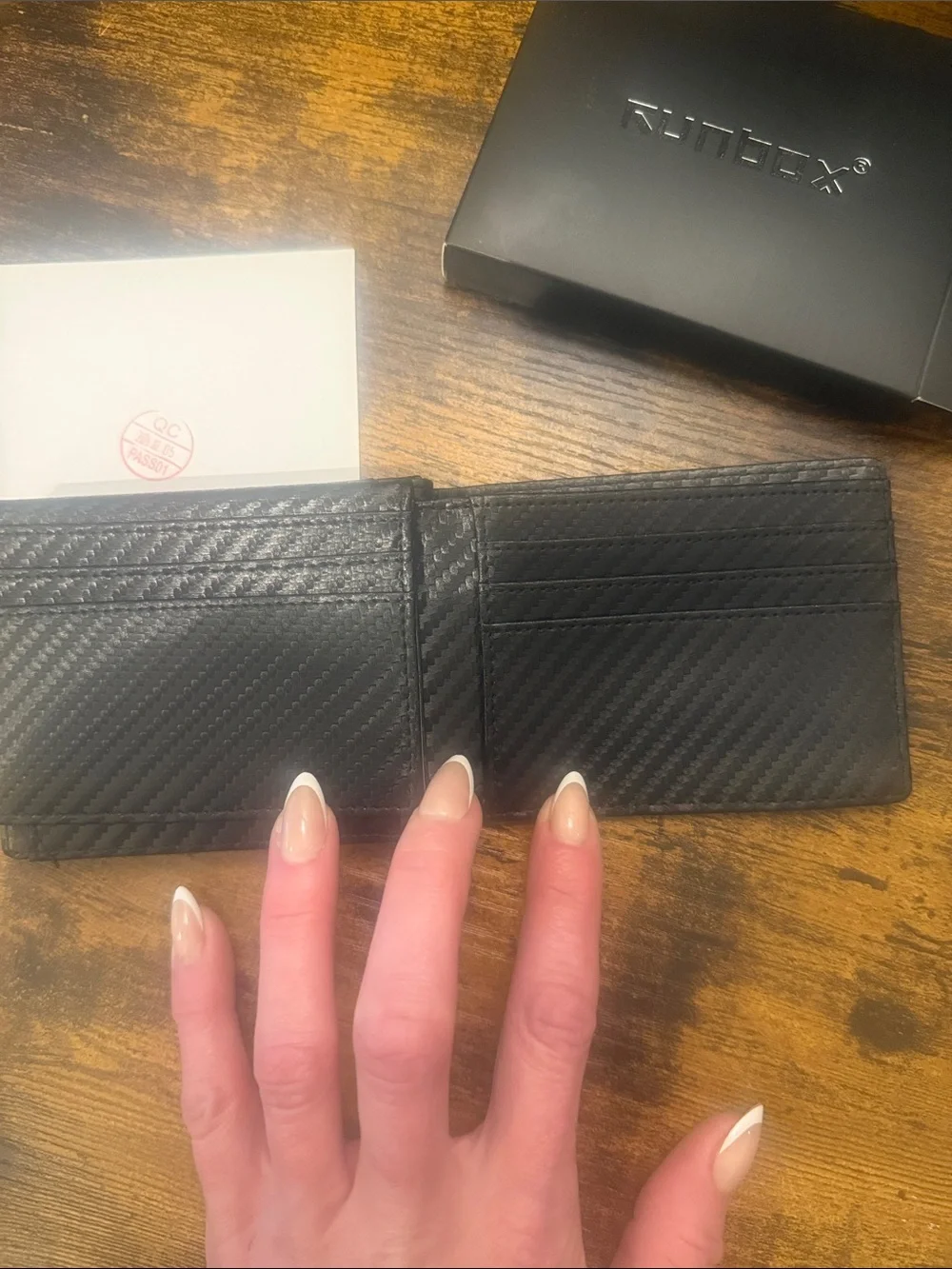 Black Carbon-Texture Men's Card & Key Holder Wallet